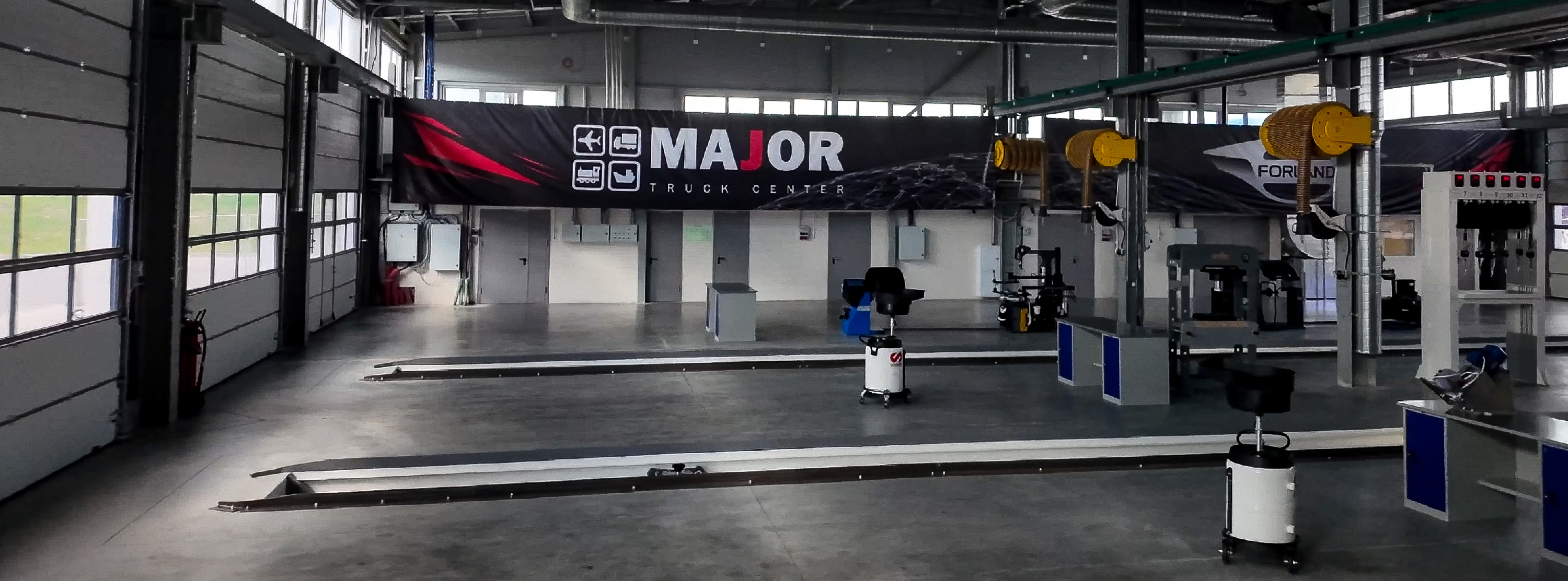 28 августа в Мэйджор Трак Центр состоялось официальное открытие новой ремзоны, а также прошла презентация грузовых автомобилей – FORLAND. 